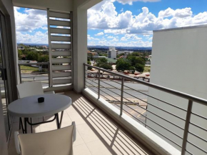 Chic City Flat - Sky High with a View